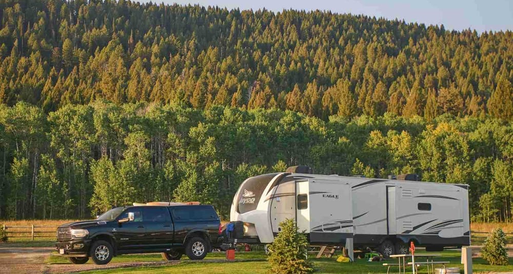 30/50 Amp Pull-Through RV Site | Red Rock RV Park | Open Road Resorts